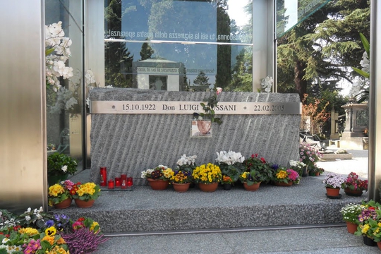 Milá, Cementerio Monumental