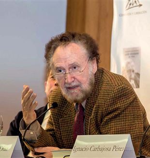 Víctor Pérez-Díaz a la presentació de la biografia de Mn. Giussani, Madrid