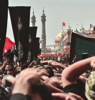 Els carrers d’Iran es divideixen entre els que celebren i els que honren la mort de Khamenei. (©Mohsen Khorrampour /Unsplash)